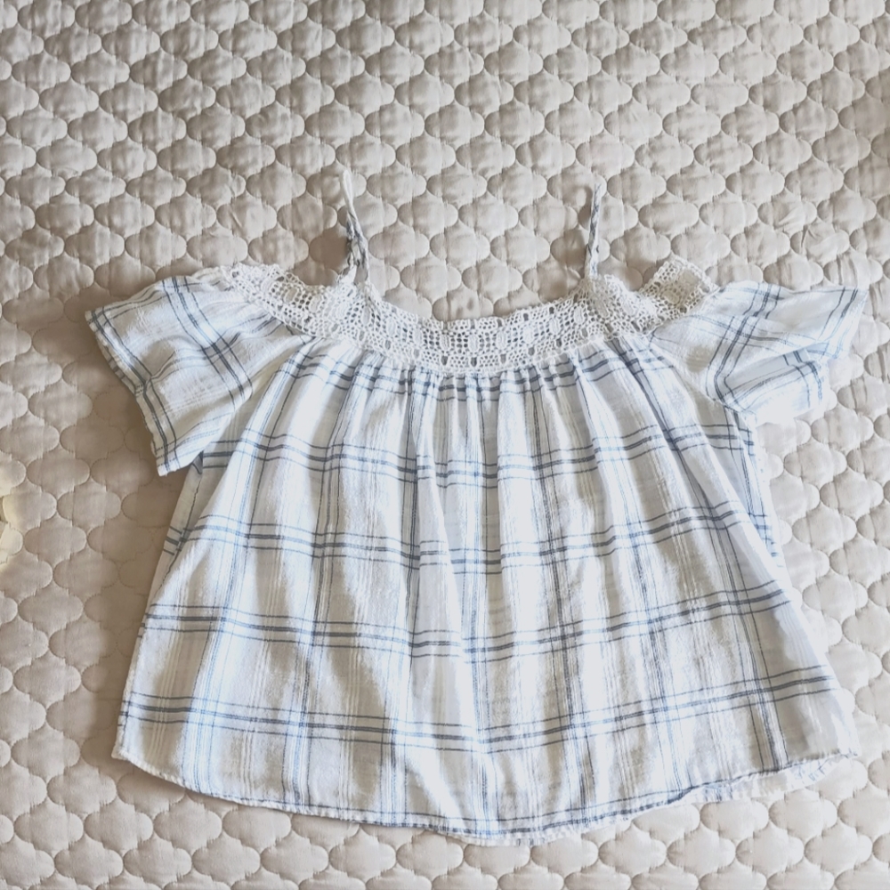LC Lauren Conrad adj straps, open shoulder, cotton and lace front, Sz M